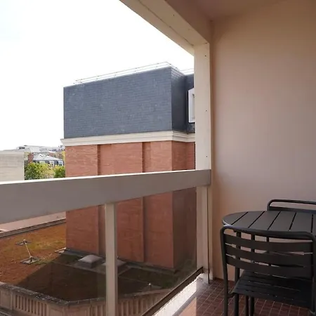 Studio Cosy Et Moderne Avec Balcon